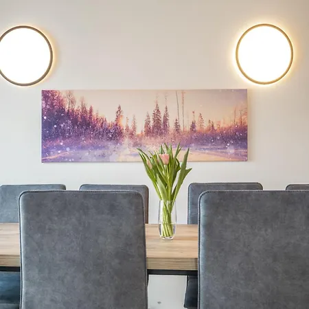 Spacious Penthouse For 9 People * Fieberbrunn