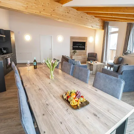 Spacious Penthouse For 9 People Apartment *